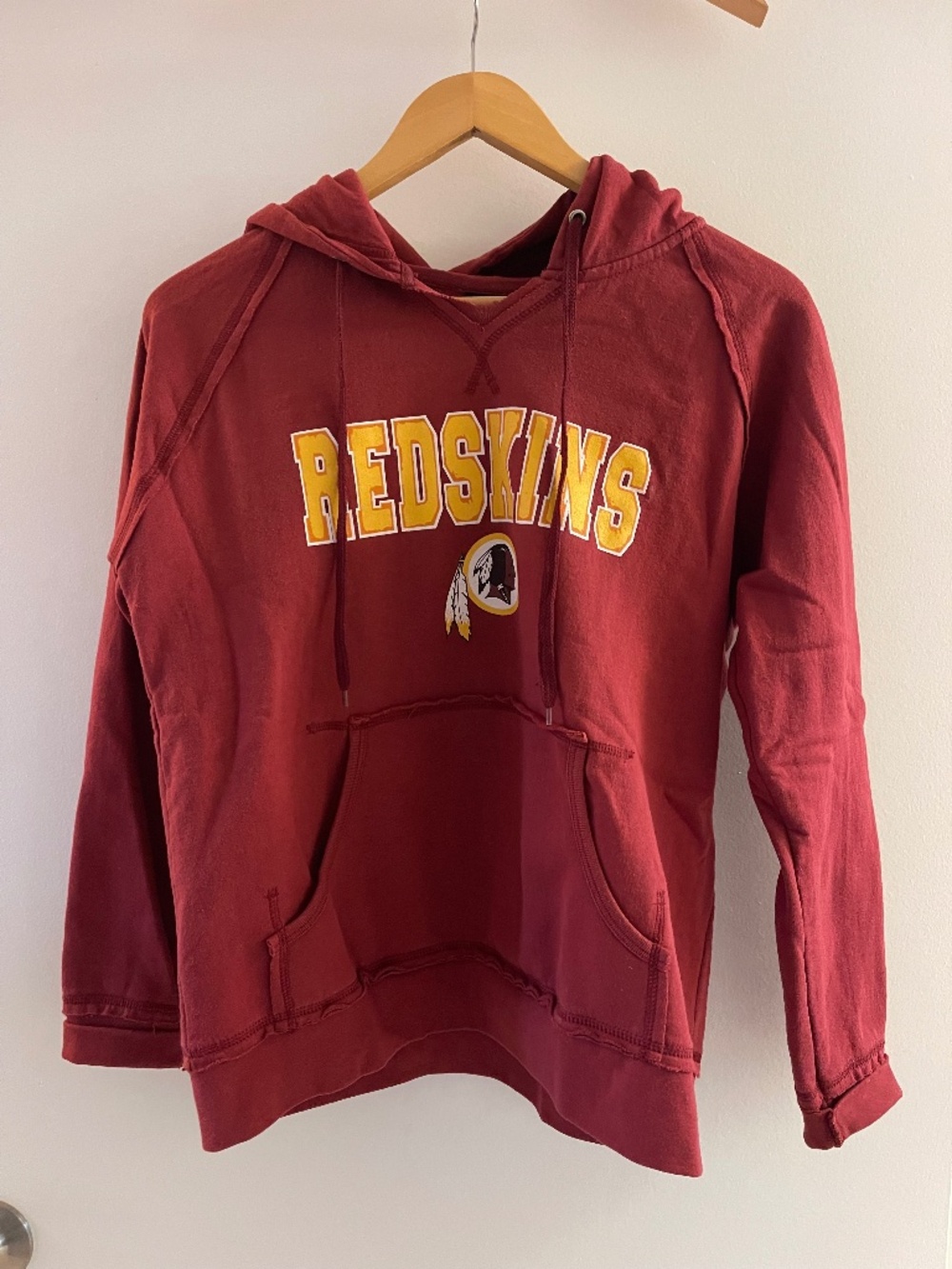 Ladies Washington Redskins HTTR Hoodie (sized medium)